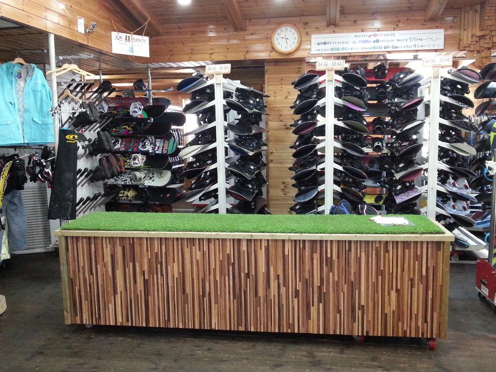 White Cabin Pyeongchang Ngoại thất bức ảnh