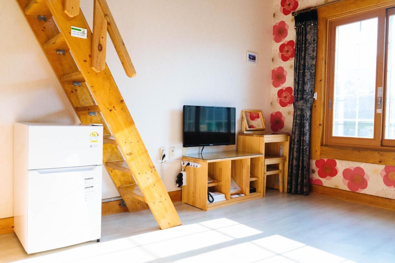 White Cabin Pyeongchang Ngoại thất bức ảnh
